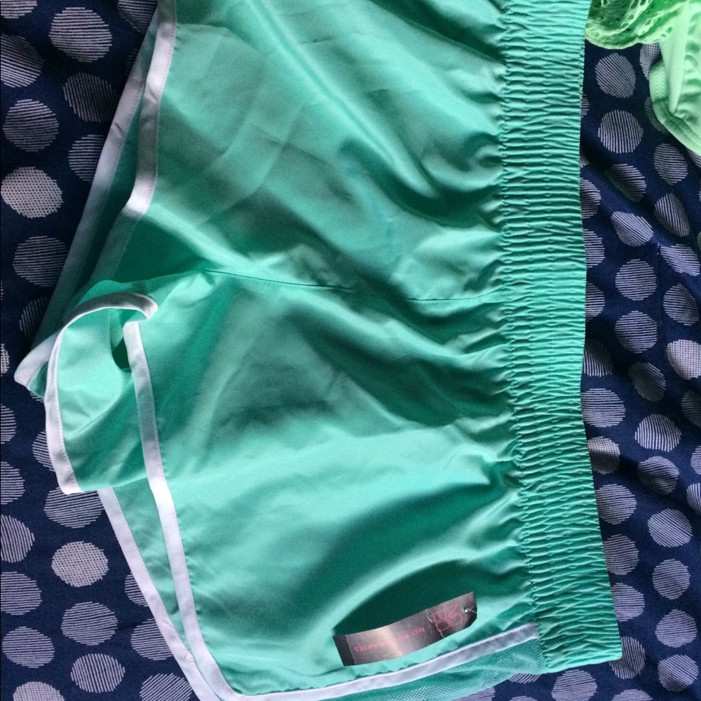 Swim shorts size l